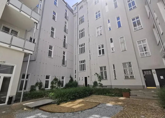 Sc 08 By Rockchair L Cozy 3 Sz 2 Baeder Balkon Apartman Berlin