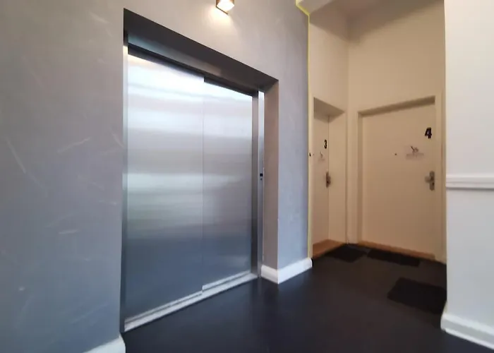 Sc 08 By Rockchair L Cozy 3 Sz 2 Baeder Balkon * Βερολίνο